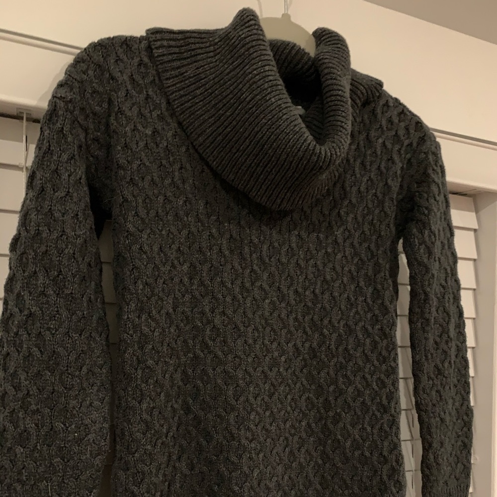 Motherhood Maternity Gray Knit Sweater